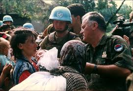 Zum zeitpunkt des massaker von srebrenica im juli 1995, war er befehlshaber des … deutsch wikipedia. De Lucht Blijft Blauw De Groene Amsterdammer