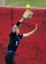 Browse 642 alabama softball stock photos and images available, or start a new search to explore more stock photos and images. Kentucky Softball Score Uk Falls 4 3 To Alabama In Super Regional