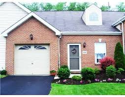 Steeplechase Duncan Lane Pittsburgh Pennsylvania 15236 Steeplechase Is A Quiet Patio Home And Townhouse Community Located Ap Patio Steeplechase South Hills
