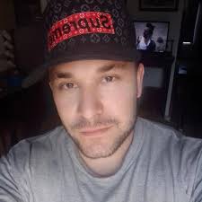 UN PANTALÓN DE ¿BOCA? 🤨🇸🇪🇺🇦 🇧🇷🇦🇷 Un hincha del Corinthians bajo el  usuario cronicaalvinegr contó en su perfil de X que compró un pantalón de  Boca en la tienda oficial del club