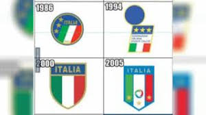 El escudo de italia es otro de los símbolos patrios que, junto a su bandera, representan a la república italiana. Evolucao Do Escudo Da Selecao Italiana Youtube