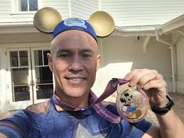 ChEARs to a great ending of the 2022 Walt Disney World Marathon Weekend! ✨  Take a look at a few highlights from today's event. #WDWMarathon