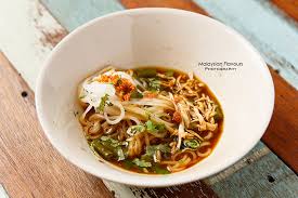 This popular noodle dish hails from malaysia, and it should not be confused with the similar singaporean version or significantly different variety that comes from penang—but which curiously share the same name. Boat Noodle Times Square Kl Boat Noodle New Menu 2015 Malaysian Flavours