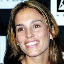 50 year old actress #19. Amy Jo Johnson Bio Family Trivia Famous Birthdays
