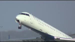 Their design was derived from the smaller crj100 and 200 airliners. Insane Crj 900 Takeoff Youtube