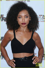 Logan Browning Supports Hit The Floor Cast At Season 4 Premiere Logan Browning Mixed Race Girls Natural Hair Styles