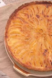 Tarte Aux Pommes Normande Un Delice Le Sucre Sale Doum Souhaib Tart Recipes Biscuit Recipe Dog Biscuit Recipes