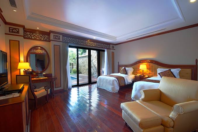 villa Oceanfront Nha Trang khác gì resort Nha Trang