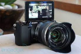 Sony Nex 5r Review Focusing And Performance Improvements Make This Cam A Winner Sony Digital Camera Sony Camera Photography Gear