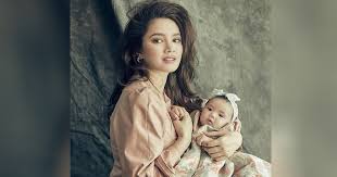 Neelofa diam diri soal fattzura, enggan mengaku atau menafikan mengenali seseorang. Punca Fattah Amin Dan Neelofa Putus