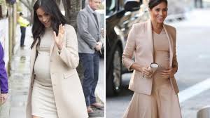 Jun 06, 2021 · meghan markle and prince harry's household just got bigger!. Meghan Markle Babybauch Beschiss Diese Fotos Von Herzogin Meghan Machen Stutzig News De
