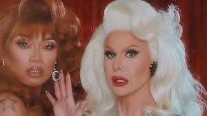 Read 3:01am. Shot by: @robbklassen