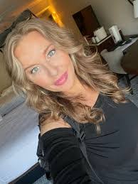 Melanie Durham's Instagram, Twitter & Facebook