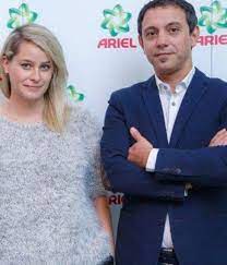 Pe lângă faptul că este unul dintre cei mai buni chefi din țară, acesta are și o voce. Cine Este È™i Cum AratÄƒ SoÈ›ia Lui Sorin Bontea Primele Imagini Cu Femeia Care I StÄƒ AlÄƒturi Chef Ului De 32 De Ani Stiri Vedete Si Evenimente Viva Ro