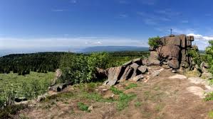 Stamen's toner map style is lovingly crafted and free for the taking. Der Berg Loucna Krusne Hory