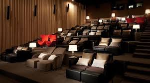 Salas De Cine En Corea Del Sur Home Theater Seating Home Home Decor