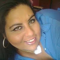 60+ perfiles de «Adilia»