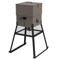 Capacity hopper has a thick wall of hdpe uv protected plastic that will not rot, rust or leak! 600 Lb Stand Fill Sled Feeder Boss Buck