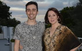 We did not find results for: Maria Joao Abreu Filhos Da Atriz Impedidos De Ir Ao Velorio O Mais Velho Esta Com Covid 19 Vip Pt