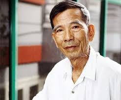 Đạo diễn bảo nhân không kìm nén được nước mắt khi nhắc đến nsnd hoàng dũng. A2ratcy9juwycm