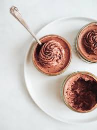 Mousse Au Chocolat Vegan Https Www Jedism Fr 2019 10 Mousse Au Chocolat Sans Oeufs Vegan Html Mousse Chocolat Sans Oeuf Mousse Au Chocolat Alimentation