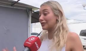 Encontró un bolso con 18 millones de pesos, lo devolvió y el dueño le  regaló un bombón de chocolate