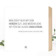 Die farben passen für diesen vergleich. Wunderpixel Holzbild Kleine Prinz Zitat 15x15x2cm Zum Hinstellen Aufhangen Spruch Schwarz Weisses Holz Schild Bild Poster Aufsteller Zur Deko Im Buro Wohnung Als Mitbringsel Geschenk Idee Amazon De Handmade Produkte
