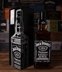 Jack daniel's country cocktails black jack cola (4.8% alcohol by volume) 10 oz serving size. Jack Daniel S Black Label Evo Single Tin 700ml Ger 19 Jack S Safe