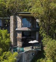 Une Maison De John Lautner En Vente A Los Angeles C Darwin Nercesian Courtesy Of George Salazar And Tilsia Acosta Berkshire H En 2020 John Lautner Maison Architecture