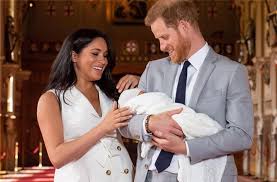 Jetzt befindet er sich in quarantäne. Prinz Harry Mit Familie In Kanada Und Nicht Bei Der Queen