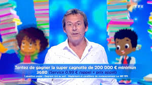 Réusissez toutes les étapes pour accéder à l'étoile mystérieuse ★ des cadeaux à gagner ! 12 Coups De Midi On Vous Offre Un Indice Capital Pour Vous Aider A Trouver Qui Se Cache Derriere L Etoile Mysterieuse Stars Actu