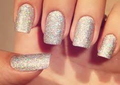 Los diseños de moda para una linda pedicure están hoy en bellezaypeinados ,te traemos lo mejor de está temporada para hacer lindos diseños de diseños que tu puedes adecuarlos a tu estilo,usa pedrería,polvos de gliter y esmaltes de muchos colores ,porque una verdadera fashionista no puede. 15 Ideas De Unas Para Xv Anos Unas Disenos De Unas Disenos De Unas