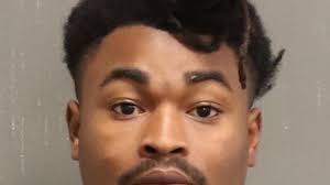 Nashville man accused of shooting girlfriend, leaving her in parking lot