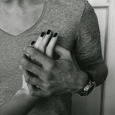 Pin By Hadi Teymourdokht On Feeling Couples Hands Couple Goals