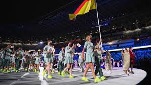 2008 qualifizierte sich die deutsche mannschaft ebenfalls auf den letzten drücker über ein qualifikationsturnier für die sommerspiele in. Olympia 2021 Adidas Verteidigt Design Des Deutschen Outfits Bei Der Eroffnungsfeier In Tokio Nach Kritik Eurosport