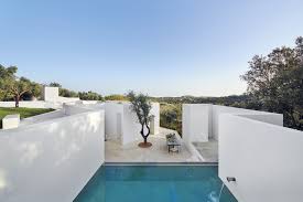 Quieres comprarte una casa nueva, consulta nuestra oferta de viviendas obra nueva directamente del promotor en www.compratucasanueva.com y si lo que quieres es emprender, ampliar o mejorar tu negocio. Una Moderna Casa De Alquiler Para Unas Vacaciones En El Centro De Portugal