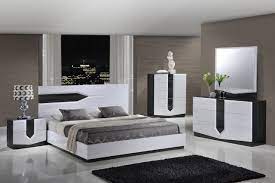 In some spaces, black bedroom furniture may feel a little heavy. Global Furniture Hudson 4 Piece Platform Bedroom Set In Zebra Grey White