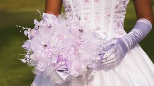 While close family members typically give quinceanera gifts that are traditional. What Gifts To Give For A Quinceanera Mom Com
