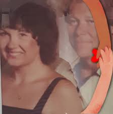 This SUPER EASY Taco Soup is a quick fix dinner that's perfect any night of  the week! FULL PRINTABLE RECIPE:  http://www.iwashyoudry.com/quick-and-easy-taco-soup-recipe/