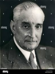 Septembre 09, 1968 - Dr Salazar le Premier ministre portugais luttant pour  sa vie : Le Dr Antonio Salazar le 79 ans, Premier Ministre du Portugal  Photo Stock - Alamy