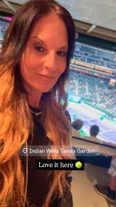 Need a little help from my friends 🎶 😀💡☀️