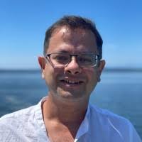 Ranjit Bains's Instagram, Twitter & Facebook