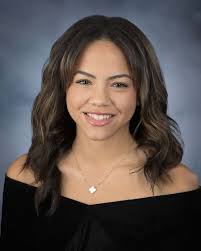 Cape Henry Collegiate's performing arts department is proud to present this  week's Shining Star...🌟Josie Krooner!🌟 “Josie brings remarkable focus and  enthusiasm to every activity as she explores the craft of acting. She