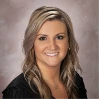 Kimberly Tuthill's Instagram, Twitter & Facebook