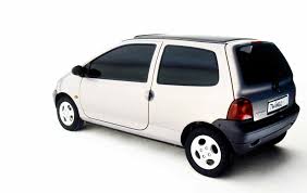 Découvrez la twingo, la petite voiture agile et raffinée : Buying Guide Renault Twingo Mk1 Drive