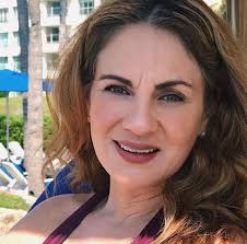 Así lucía la conductora Flor Rubio en su juventud