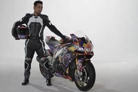 The story of a young man who has felt since childhood utterly alien from bikers kental 2(2019). Bikers Kental Ii Home Facebook