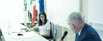 Torna il lockdown in lombardia che con tutta probabilità sarà una delle zone rosse: Scuola Al Via Il 14 Settembre Ordinanza Del Ministero Il Calendario Della Lombardia Cronaca Italia