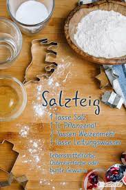 Auch hier hatte ich durch die verschieden schichten wieder wartezeit, aber zum glück trocknet acrylfarbe recht schnell. Salzteig Einfach Selber Machen Rezept Und Anleitung
