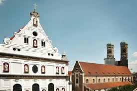 Selten hat man gelegenheit in einer der besten einkaufslagen deutschlands ein projekt zu realisieren. Joseph Pschorr Haus Bauwerk